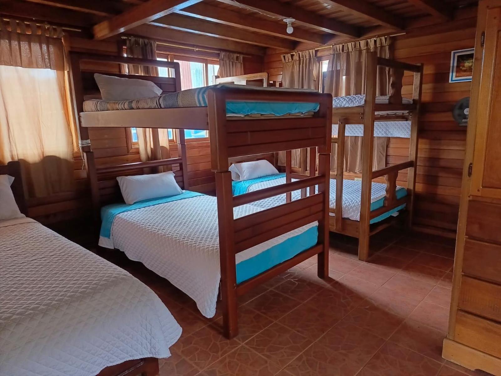 Отель Hosteria Cacique Wasi Пуйо Экстерьер фото
